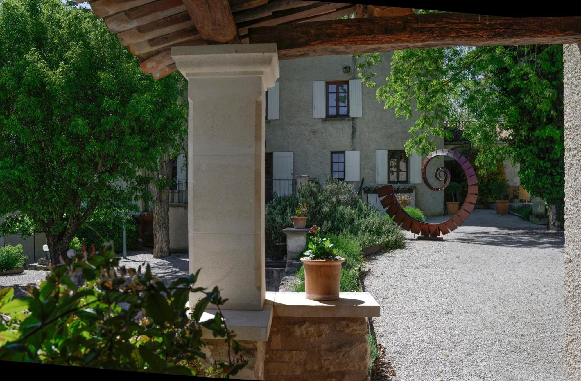 Charembeau Forcalquier Exterior foto
