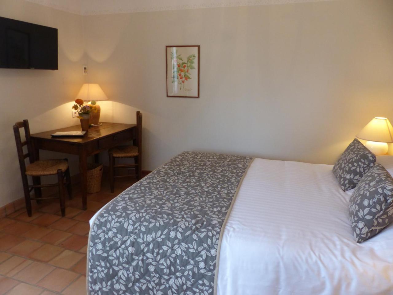 Charembeau Forcalquier Exterior foto