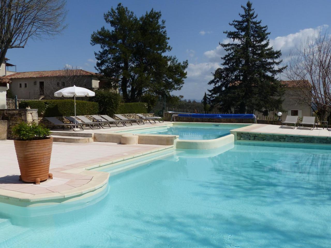 Charembeau Forcalquier Exterior foto